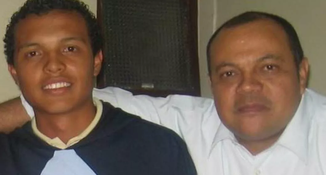 Foto de Luis Andrés Colmenares y su padre, Luis Alonso Colmenares, en nota de qué dijo de seguridad de hijo, cómo pidió ayuda.