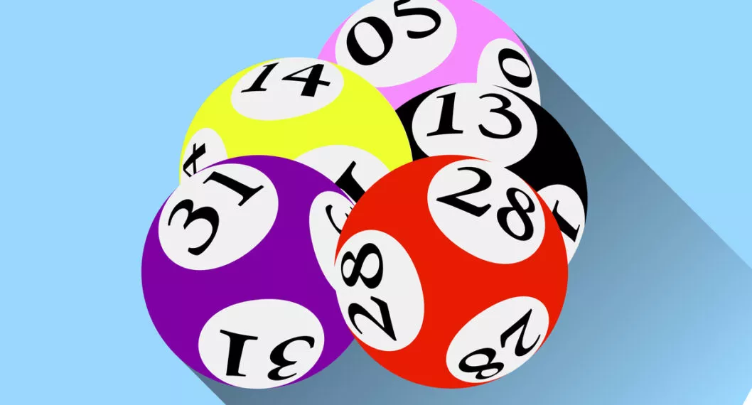 Bolas de lotería ilustran notas de los resultados de la Lotería de Bogotá y la de Quindío