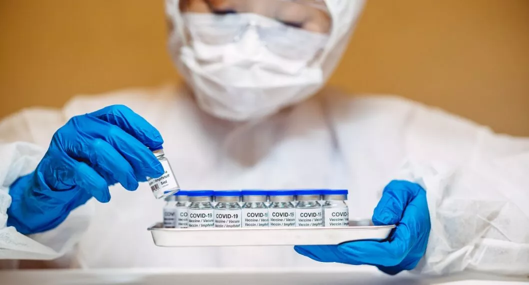 Colombia construirá laboratorio para producir vacunas contra el COVID-19