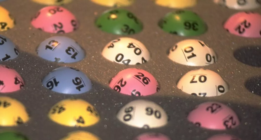 Bolas de lotería ilustran resultados de las Loterías de Medellín, Santander y Risaralda