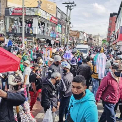 Ventas en San Andresito y centro de Bogotá: qué son los zurdos de los  vendedores