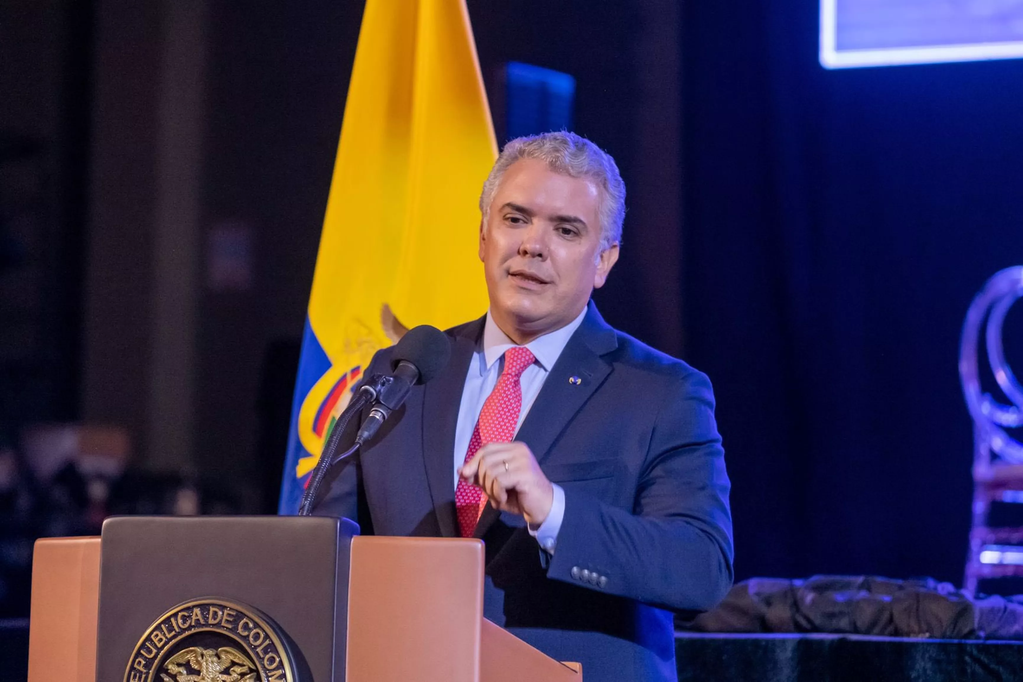 Iván Duque se da un respiro en Colombia por cuenta de una reducción del desempleo en noviembre de 2022