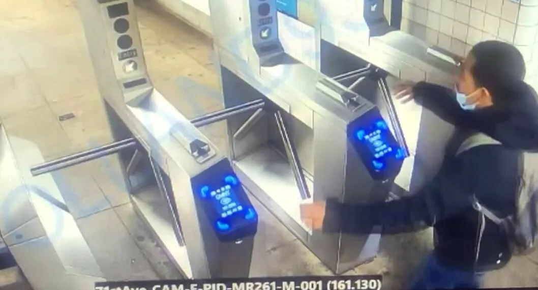 Video: Latino se rompió el cuello por saltar torniquete del metro de Nueva York