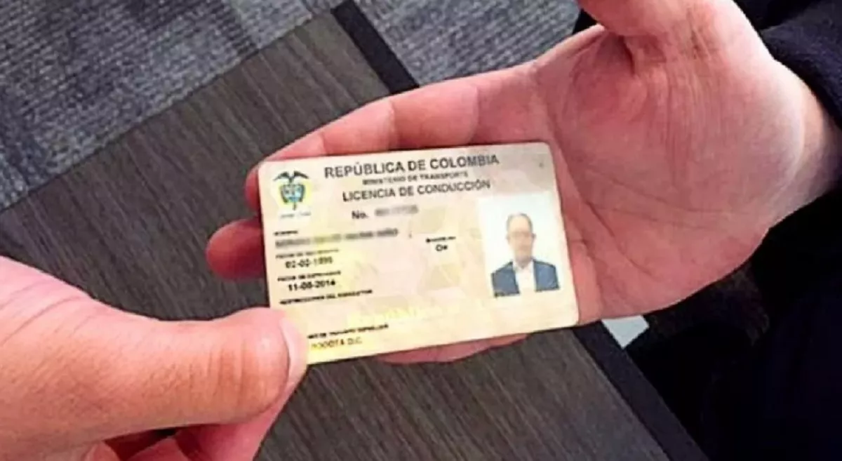 Lo que debe pagar para la expedición de licencias de conducir para carro y moto en Bogotá