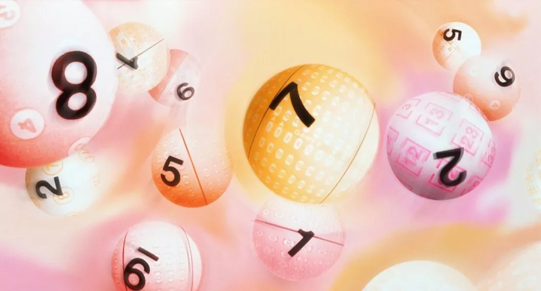 Números en bolas ilustran nota sobre resultados de la Lotería de Manizales, Valle y Meta
