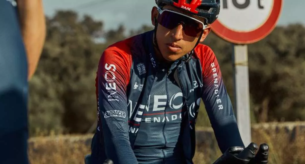 Foto de Egan Bernal, en nota de qué ciclista del Ineos tuvo accidente en entrenamiento en Colombia.