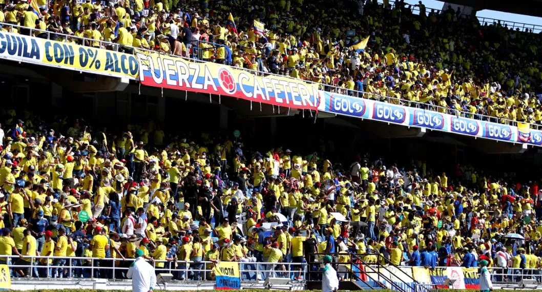 Hinchas de Colombia, a los que les pidieron no cantar "sí se puede" en Selección Colombia vs. Perú, en Barranquilla.