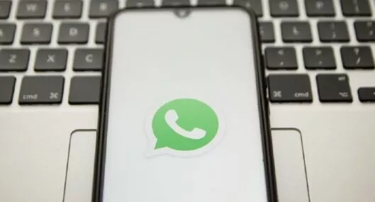 La aplicación WhatsApp cuenta con varios trucos ocultos en su ícono que despliega un menú y permite el ingreso a otras opciones más rápido.