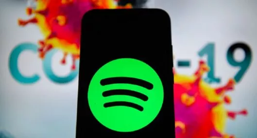 Algunos artistas sacan su música de Spotify por permitir podcast de noticias falsas sobre la pandemia.