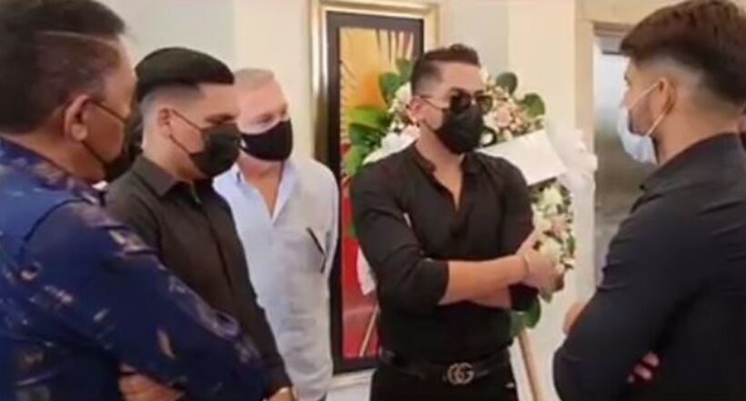 Videos: Binomio de Oro fue al funeral de modelo asesinada y cantó 'Niña bonita'