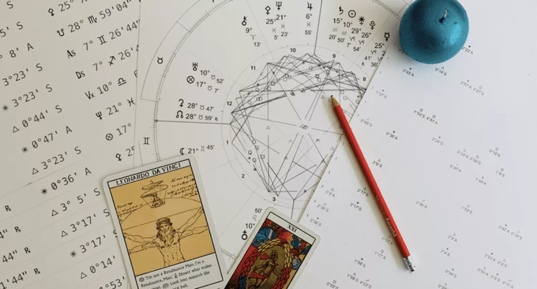 Cartas guía del Tarot y horóscopo para Acuario