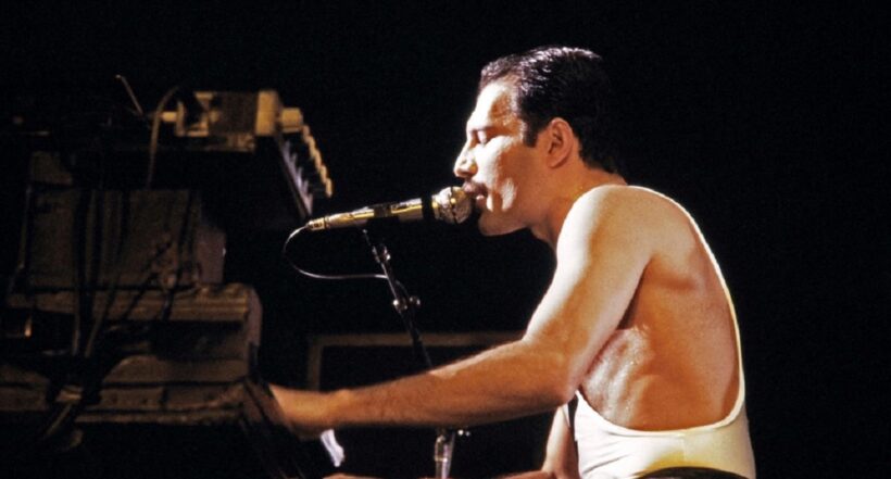 Freddie Mercury, vocalista de Queen. 