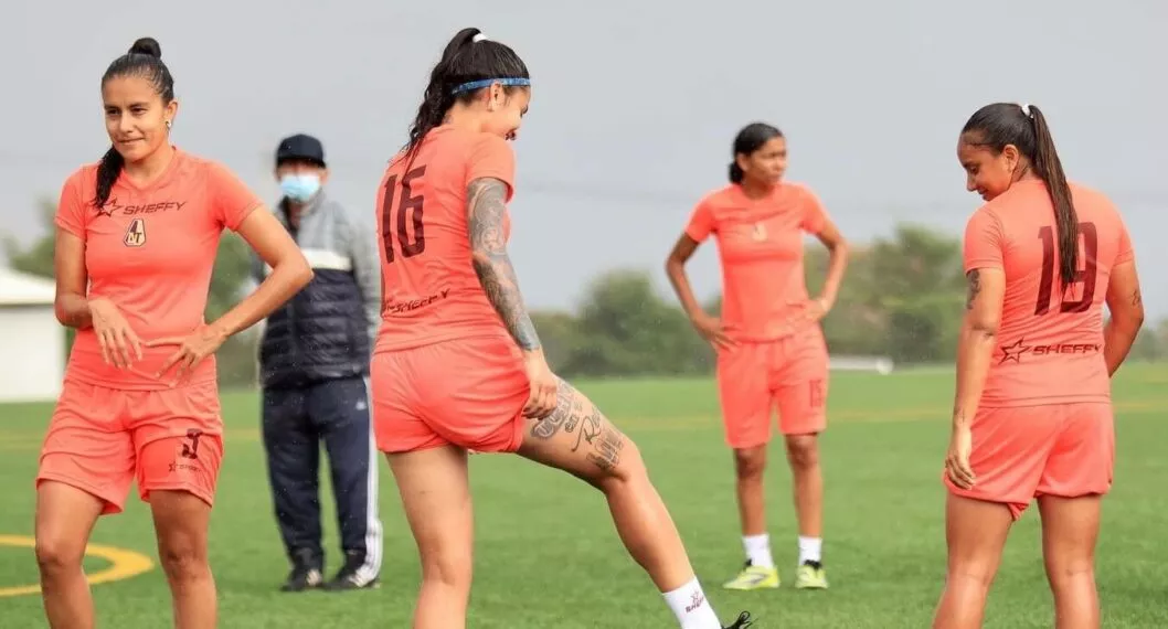 Deportes Tolima femenino. que ya tiene uniformes para la liga profesional colombiana