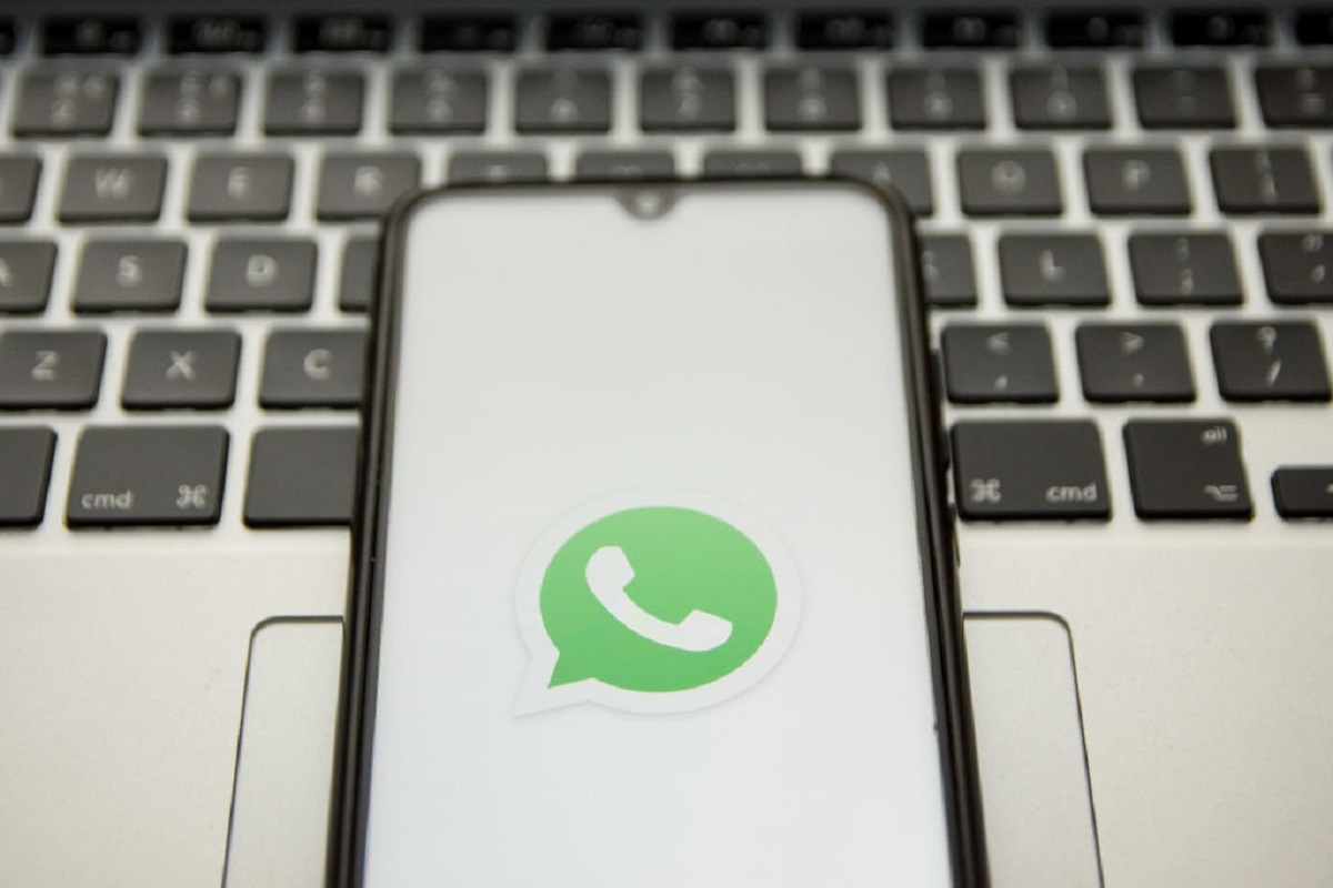 WhatsApp tendrá nueva función que permitirá reaccionar a los mensajes en cada conversación: esta funcionalidad ya la tienen Facebook Messenger y Telegram