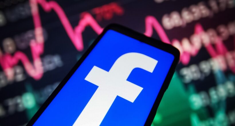 Explicación de por qué Facebook cayó en el ranking de las compañías más grandes del mundo y cuánto dinero perdió por ello Mark Zuckerberg. 