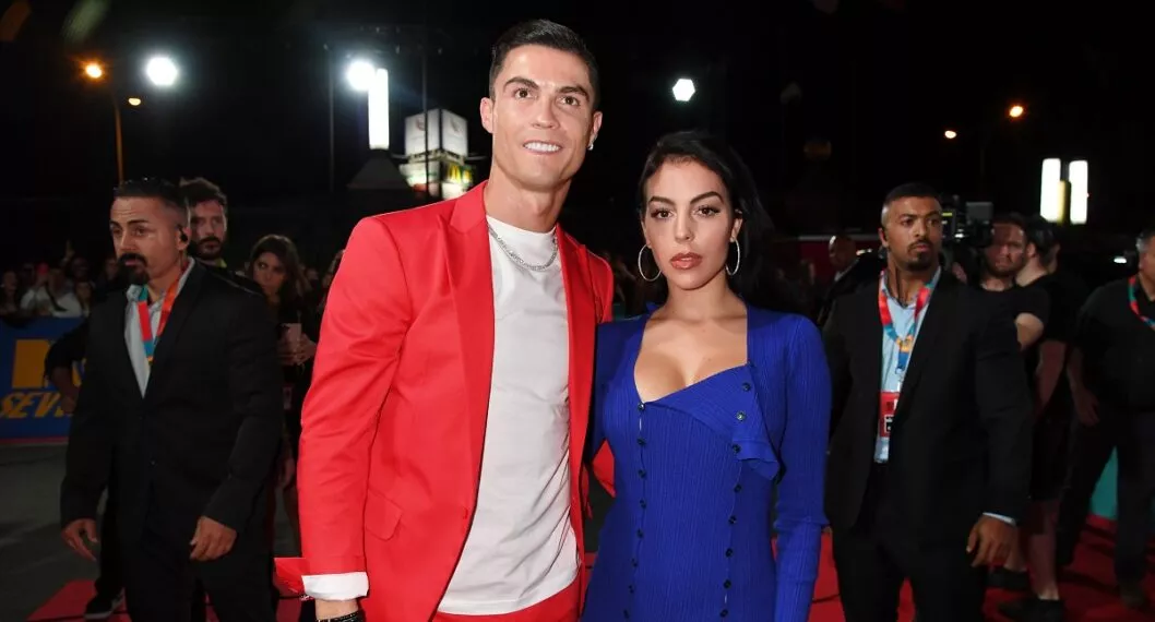 Cristiano Ronaldo en Fibes con Georgina Rodríguez, a propósito de quién es ella y las otras mamás de los hijos de 'CR7'.