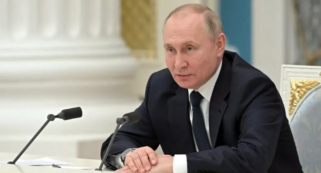 Vladimir Putin dice que no le dejaron otra opción que bombardear Ucrania
