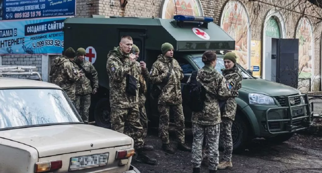 Imagen de militares que ilustra nota; Video de soldados ucranianos que insultan a rusos antes de morir