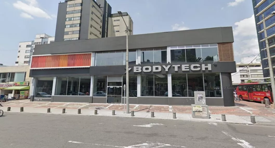 Qué pasó en la sede de Bodytech en Chapinero (Bogotá) y cómo fue el accidente que dejó a una mujer herida en la cabeza.