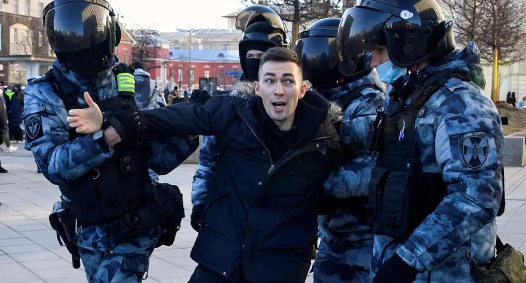 Moscú: más de 5.000 detenidos en Rusia en protestas contra ataques a Ucrania
