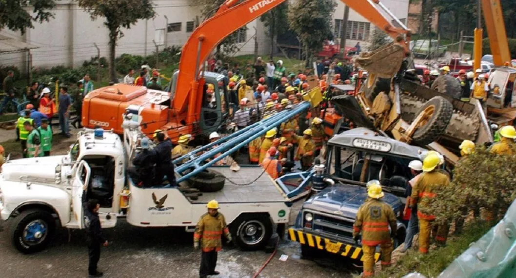 Foto de la tragedia de los '21 ángeles' en la Avenida Suba de Bogotá, a propósito del accidente de una volqueta este 2 de marzo del 2022.