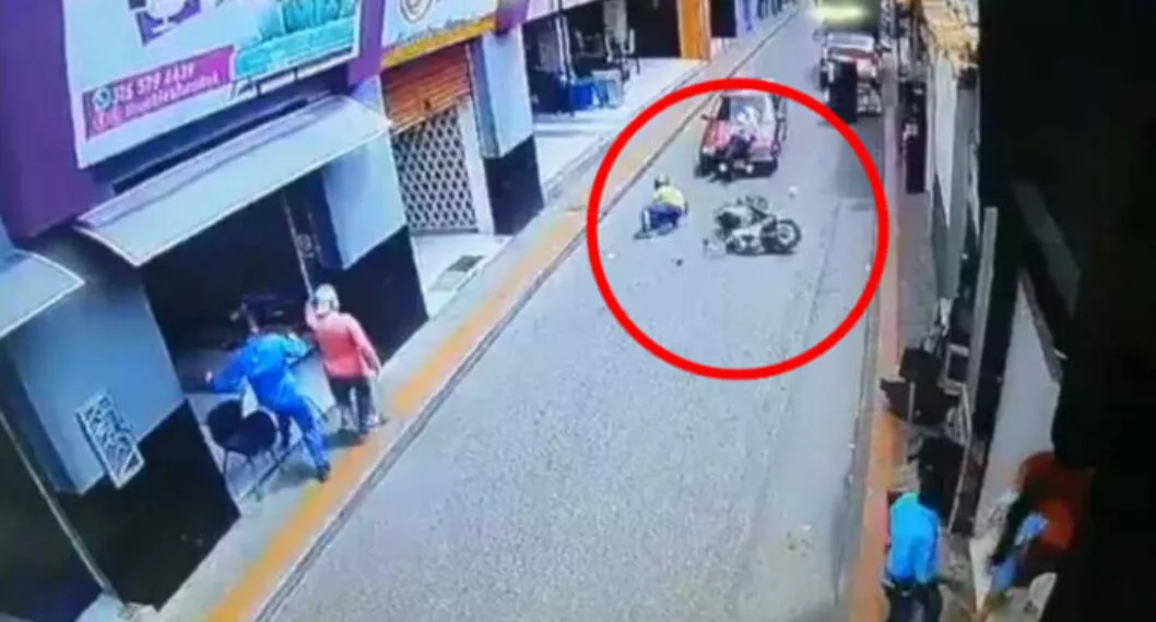 Agente de tránsito en Bucaramanga fue atropellado por conductor enojado