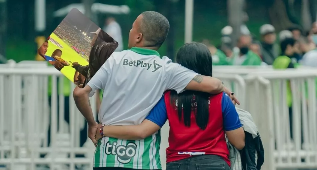 Imagen de hinchas de Nacional y Medellín a propósito del fanático que le robó una papa a otro