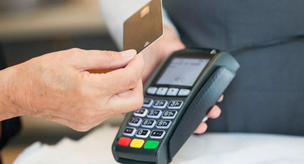 Día sin IVA: plata que pierde por comprar con tarjetas de crédito