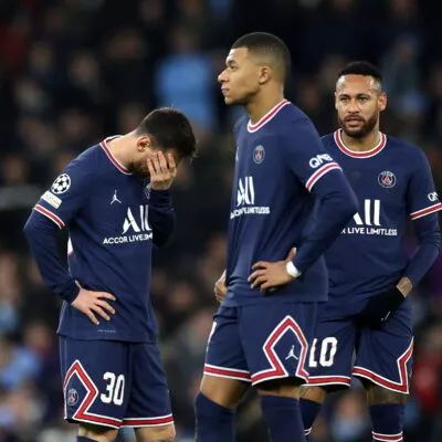 Hinchas de PSG silban a Lionel Mesi y Neymar por la eliminación de Champions