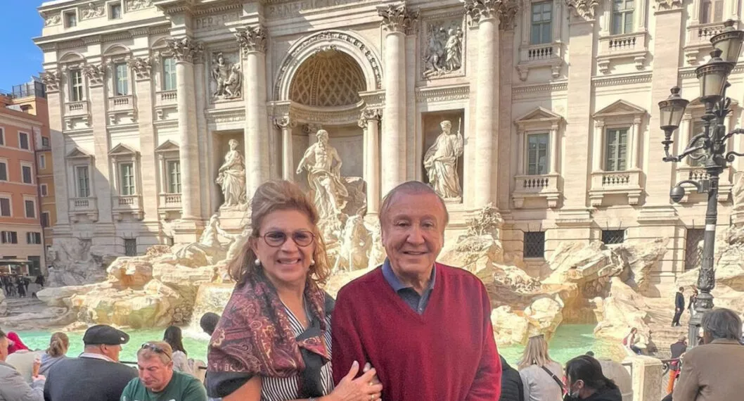El político se mostró contento antes de su visita al Vaticano.