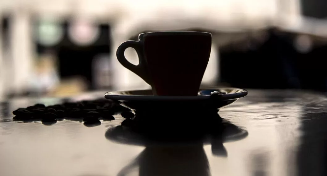 Imagen de pocillo con café ilustra artículo 70 fincas cafeteras del Quindío mantienen certificación Rainforest
