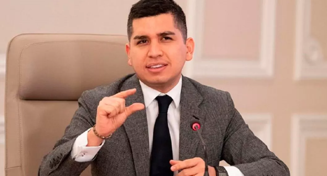 Jonathan Malagón sale del Ministerio de Vivienda y entrará Susana Correa