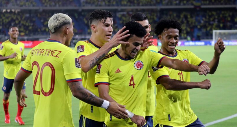 Jugadores de la Selección Colombia ilustran nota sobre a qué hora juega la 'tricolor' 