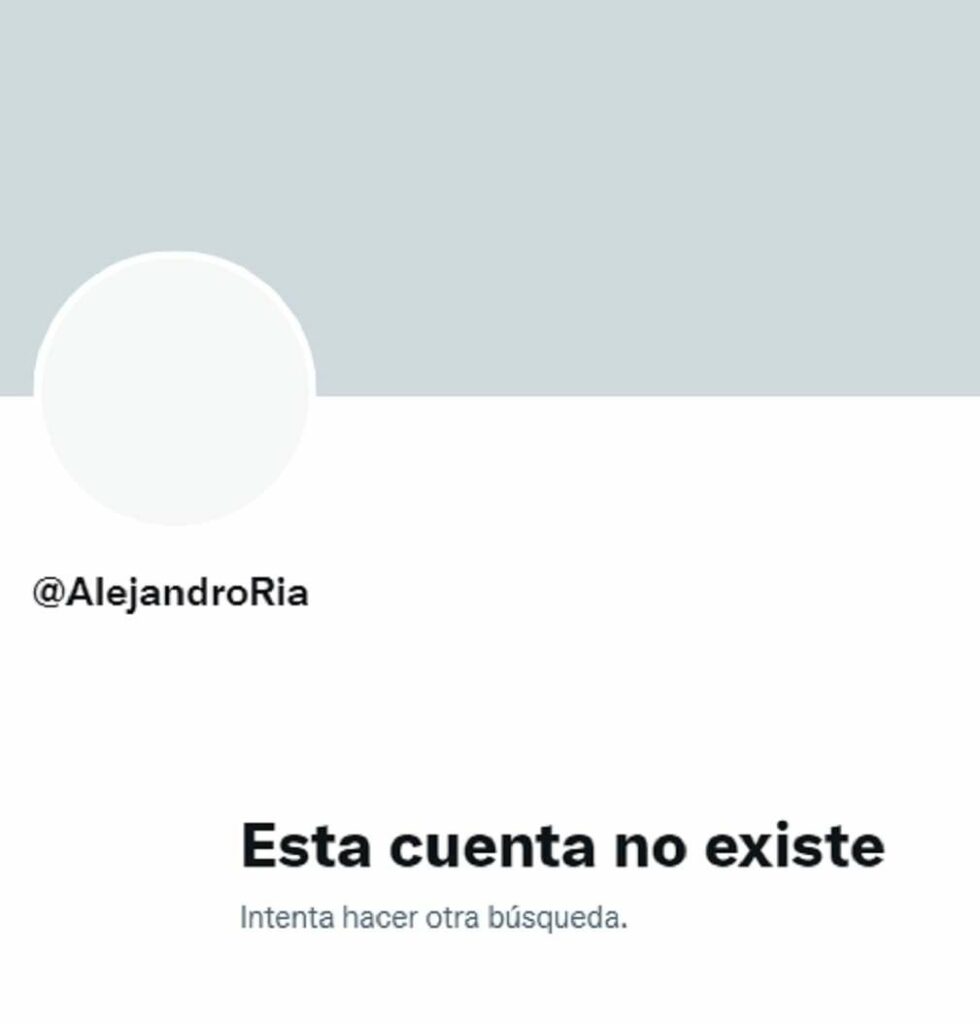 Twitter @alejandroria