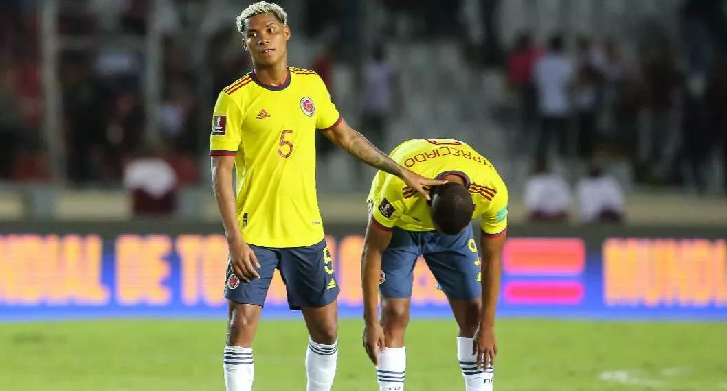 Foto de Wilmar Barrios y Harold Preciado, en nota de qué premio millonario perdió Colombia por no ir al Mundial de Catar.