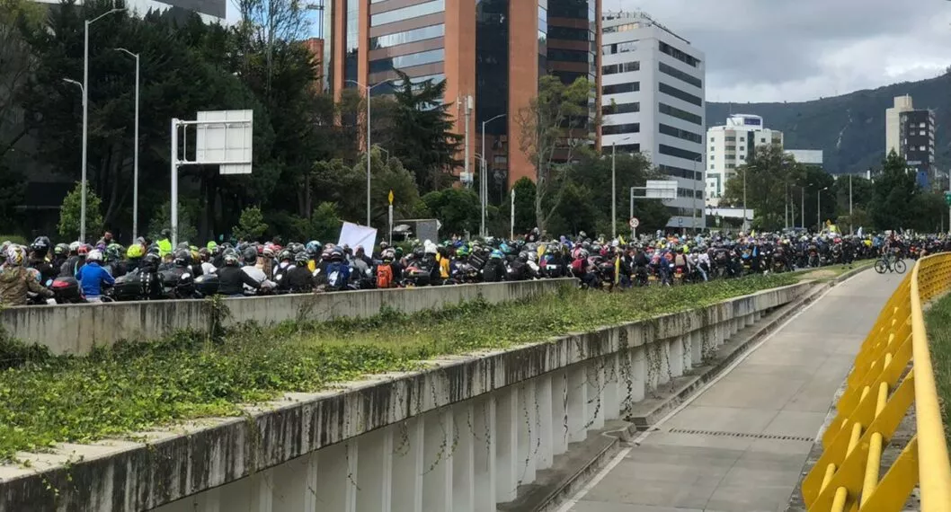 Protestas motos hoy en Bogotá: puntos de motociclistas por protesta a Claudia López.