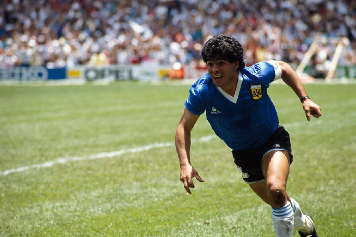 Dalma Maradona, aseguró que la camiseta que subastará la casa de pujas Sotheby's no es con la que su padre anotó los dos goles.