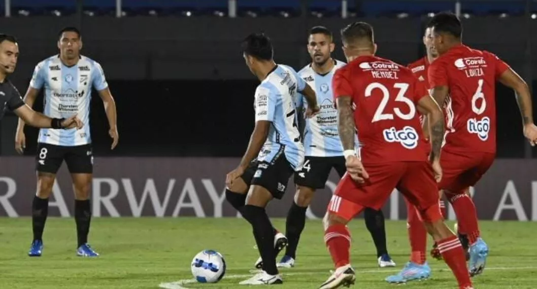 Imagen de los jugadores de Independiente Medellín, que empataron contra Guaireña por Copa Sudamericana