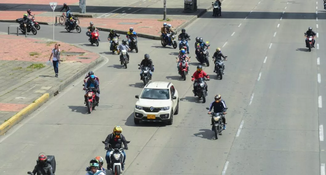 Cambio a los motociclistas de Bogotá: cómo debe ser la nueva placa