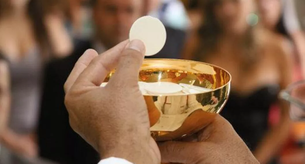 "No hay escasez de hostias": iglesia católica dice que tienen como cubrir la Semana Santa