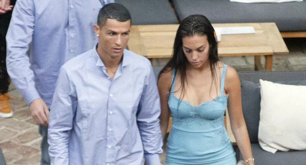 Foto de Cristiano Ronaldo y Georgina Rodríguez, en nota de pérdida que sufrió el portugués fue similar a la de un jugador colombiano.