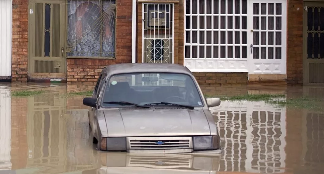 Carros inundados se pueden salvar, pero hay que actuar con prontitud.