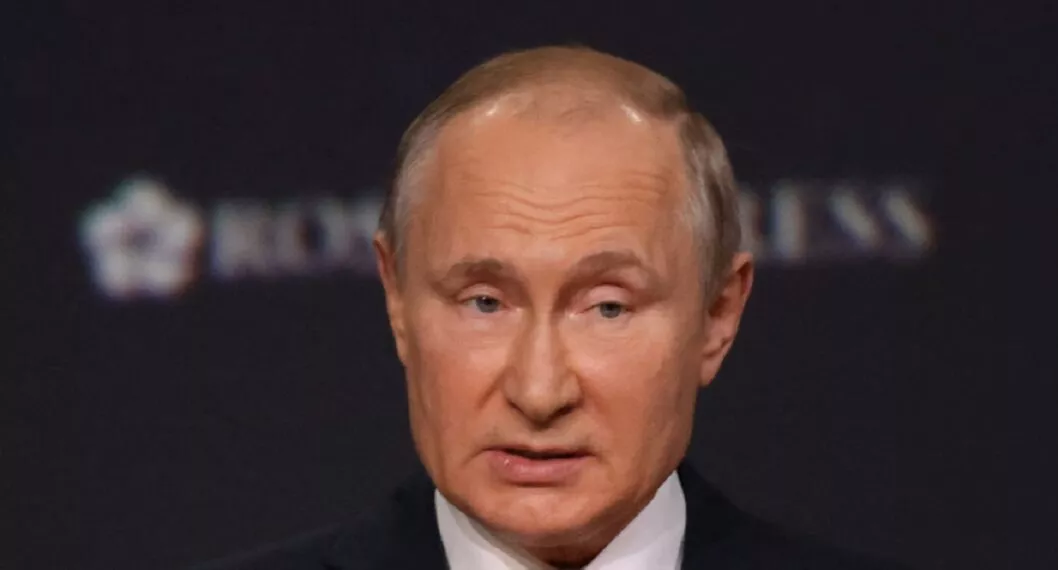 Imagen de Vladimir Putin, que daría 15 años de cárcel a político que habló de guerra