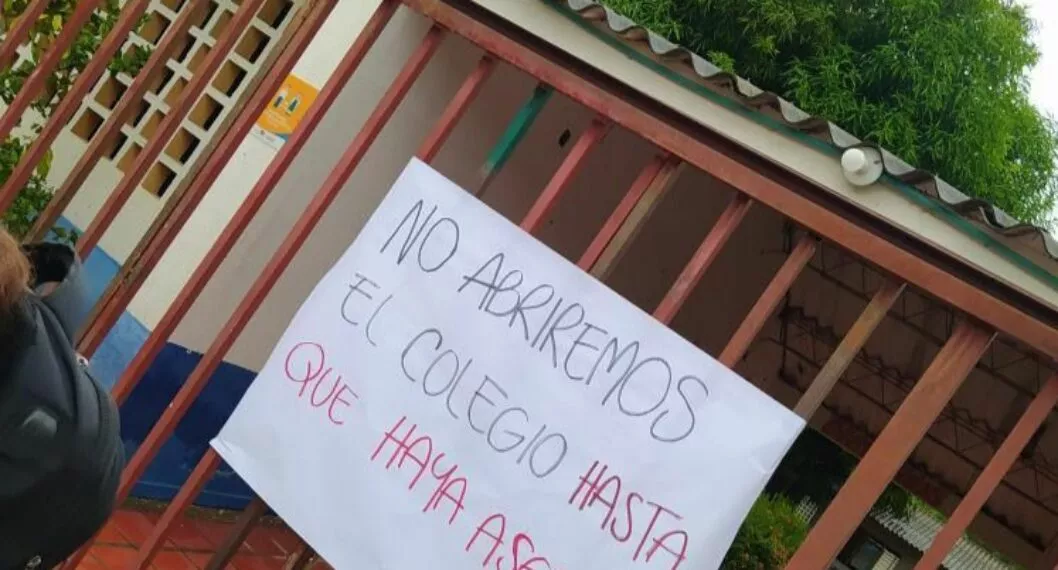 ‘Estudiantes hacían el aseo en colegio de Badillo’: denuncia ciudadana