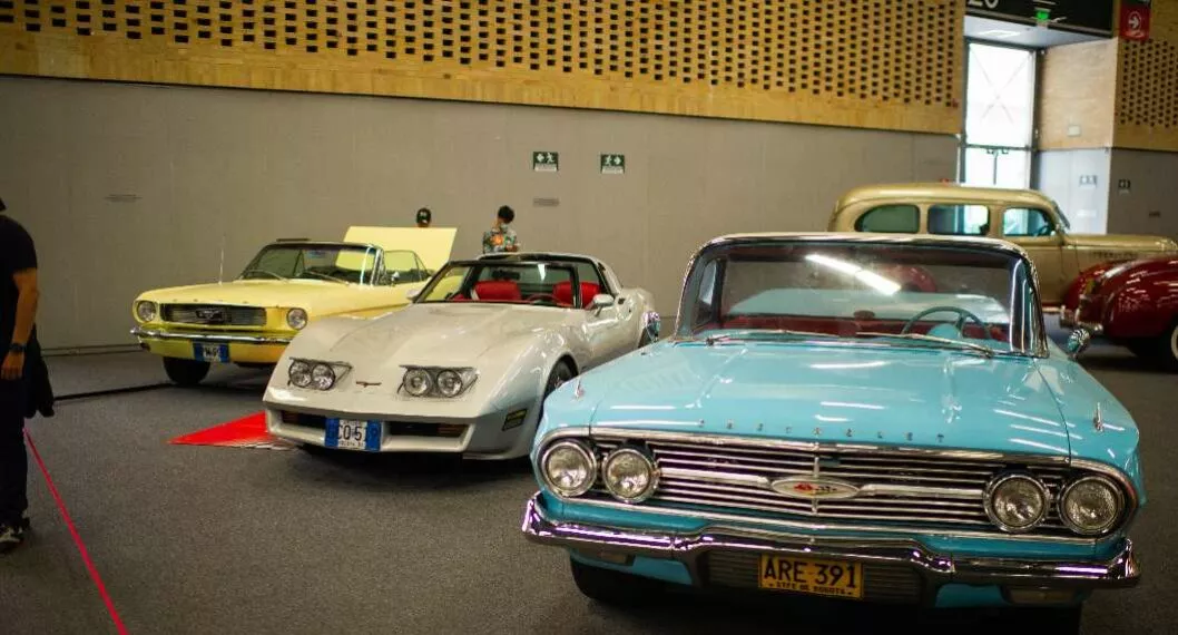 Foto de carros en Bogotá, en nota de Toyota, Mercedes Benz, Ford y más entre marcas de carros más valiosas del mundo.