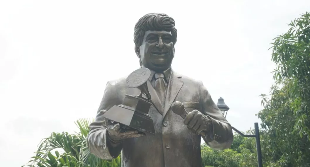 Jorge Oñate tiene nueva estatua en el parque La Provincia de Valledupar