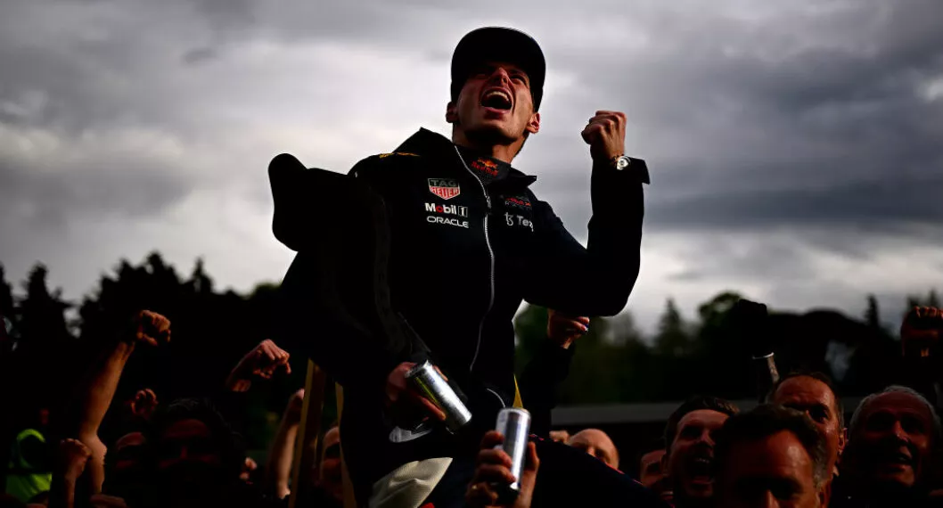 Imagen de Max Verstappen, quien ganó todo en el premio de Emilia-Romagna en Fórmula 1