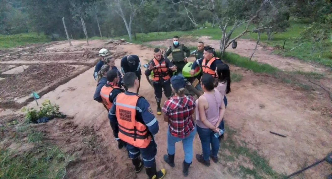Grupos de búsqueda se organizan para buscar a desaparecidos en el río Sumapaz.