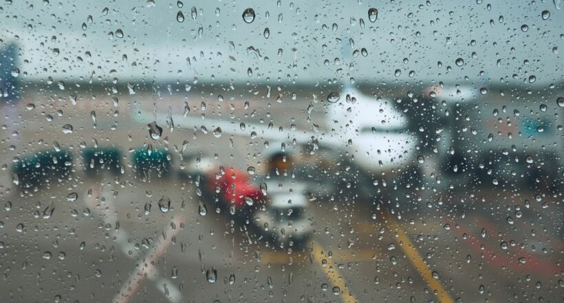 La Aeronáutica Civil indicó que habría novedades en los vuelos debido a las condiciones meteorológicas desfavorables en el aeropuerto El Dorado.