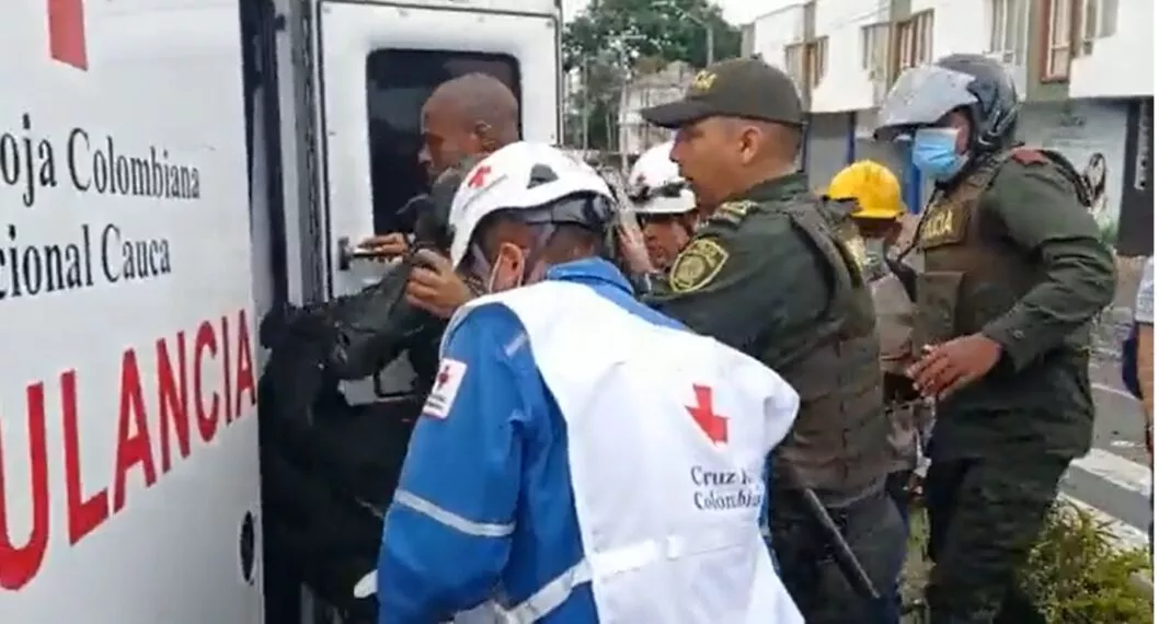 Un policía fue atendido por una herida en la cabeza durante los disturbios de este 28 de abril en Popayán.